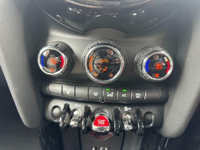 2025 Mini Hatch