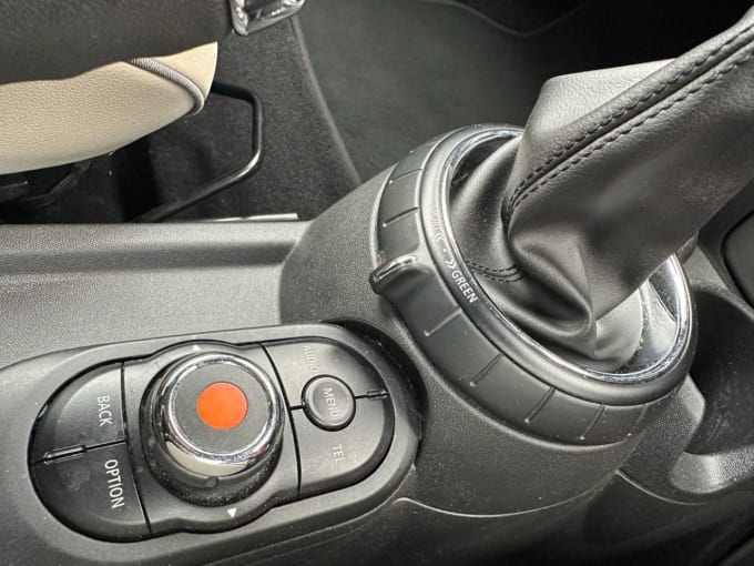 2025 Mini Hatch