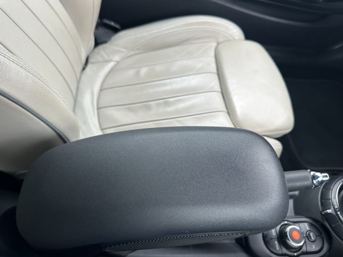 2025 Mini Hatch