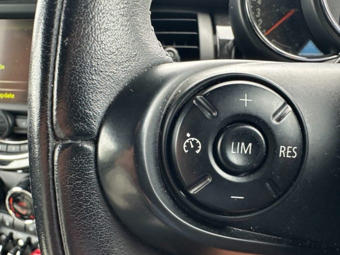 2025 Mini Hatch