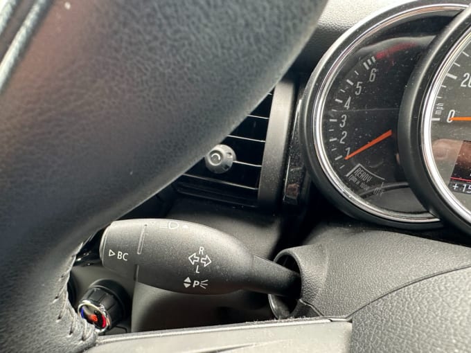 2025 Mini Hatch