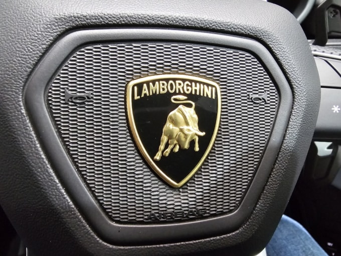 2024 Lamborghini Urus