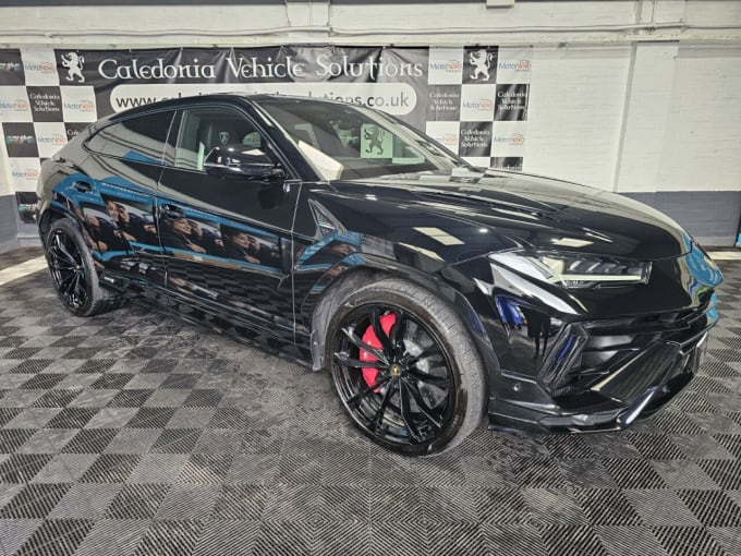 2024 Lamborghini Urus