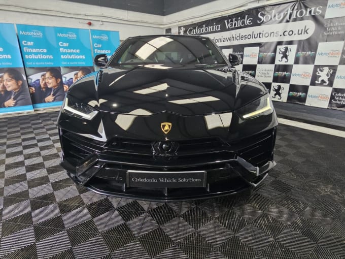 2024 Lamborghini Urus