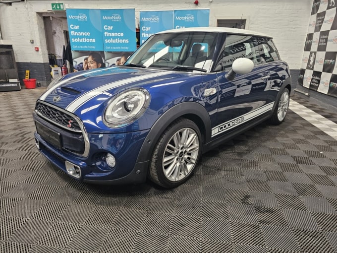 2025 Mini Hatch Cooper