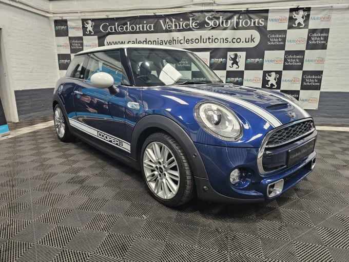 2024 Mini Hatch Cooper