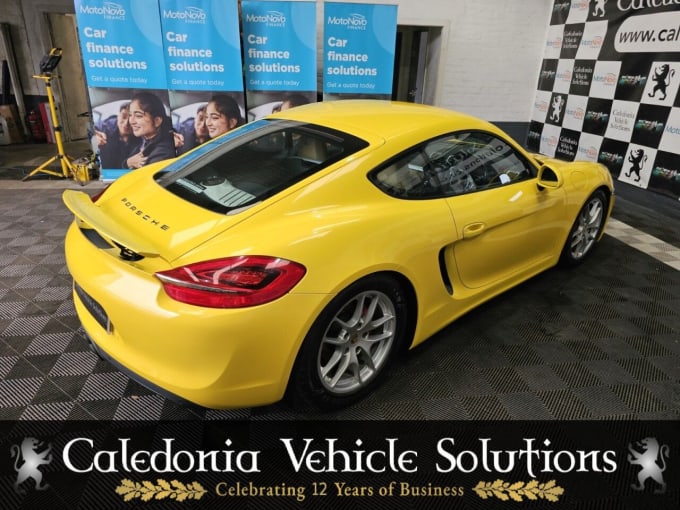 2024 Porsche Cayman