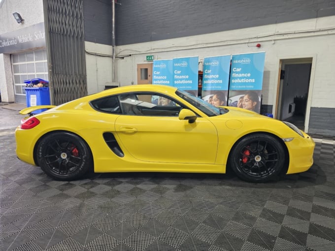 2025 Porsche Cayman