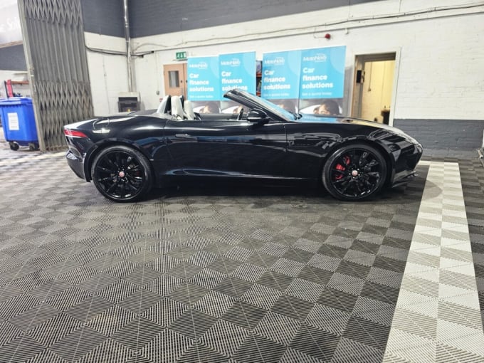 2025 Jaguar F-type