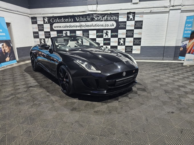 2025 Jaguar F-type