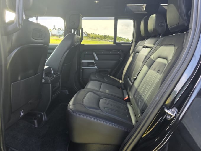 2025 Land Rover Defender