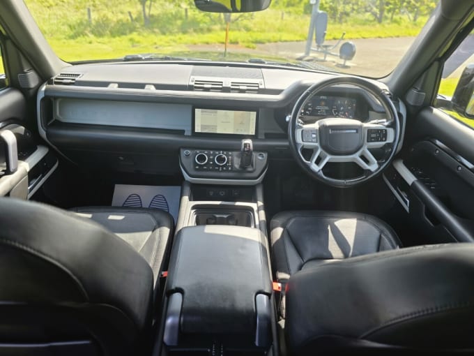 2025 Land Rover Defender