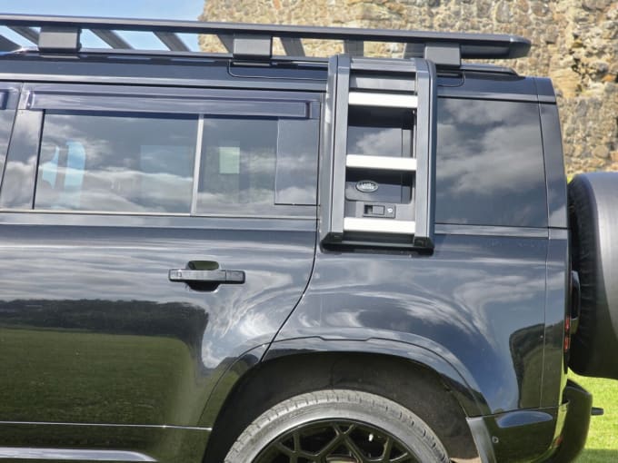 2025 Land Rover Defender