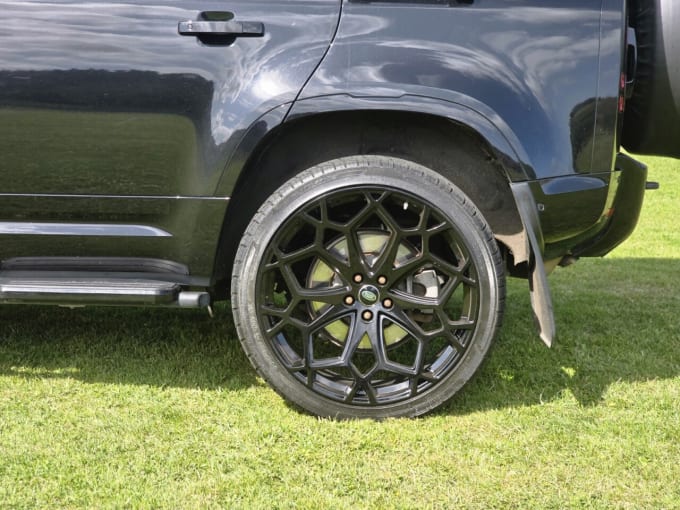 2025 Land Rover Defender
