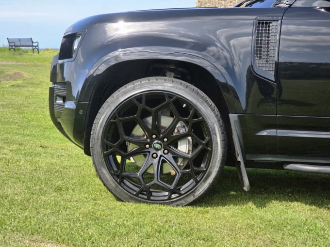 2025 Land Rover Defender