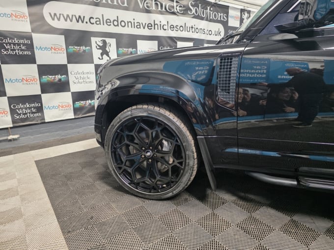 2025 Land Rover Defender