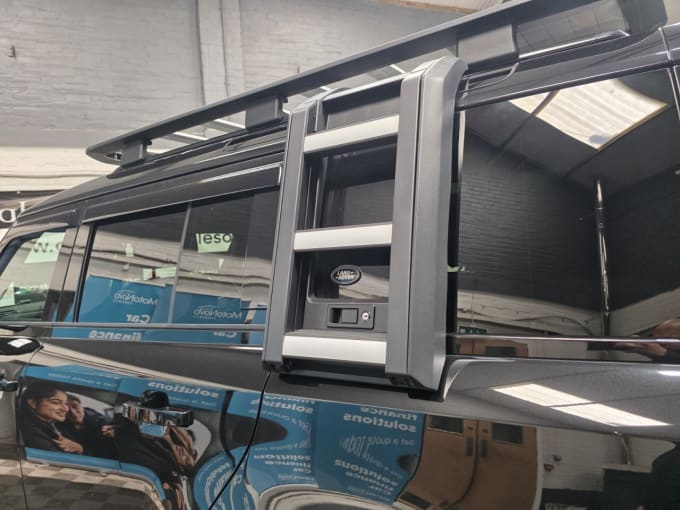 2025 Land Rover Defender