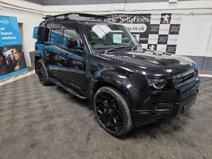 2025 Land Rover Defender