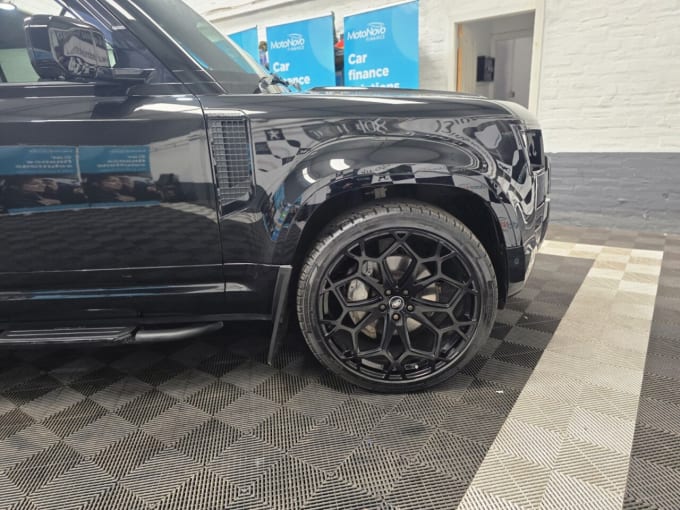 2025 Land Rover Defender