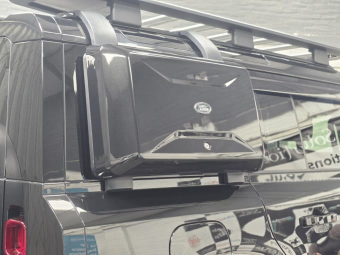 2025 Land Rover Defender