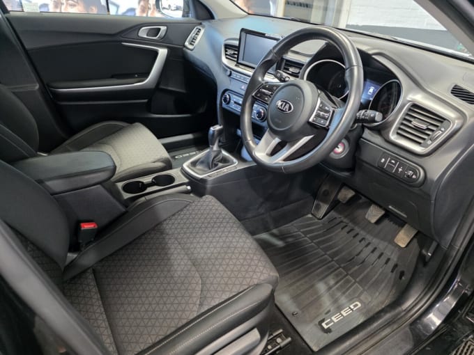 2025 Kia Ceed