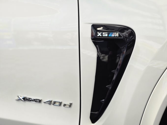 2025 BMW X5