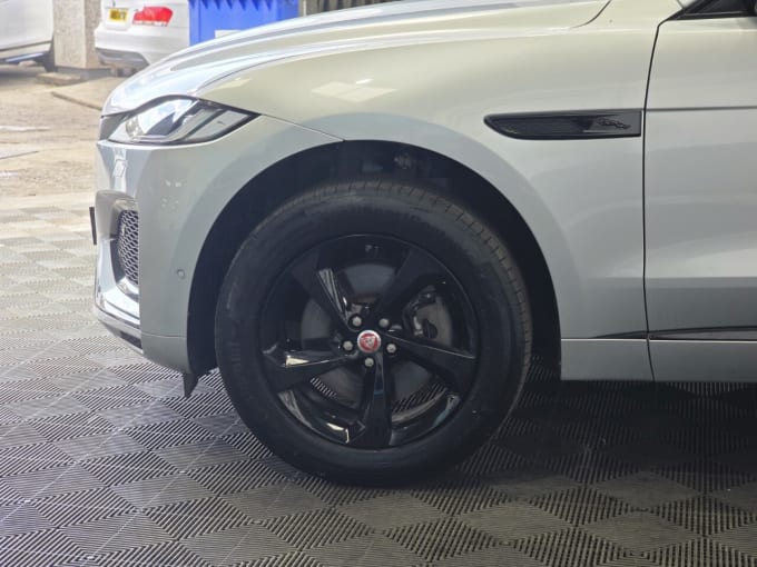 2025 Jaguar F-pace