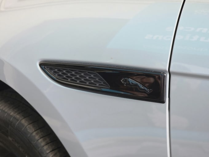 2025 Jaguar F-pace