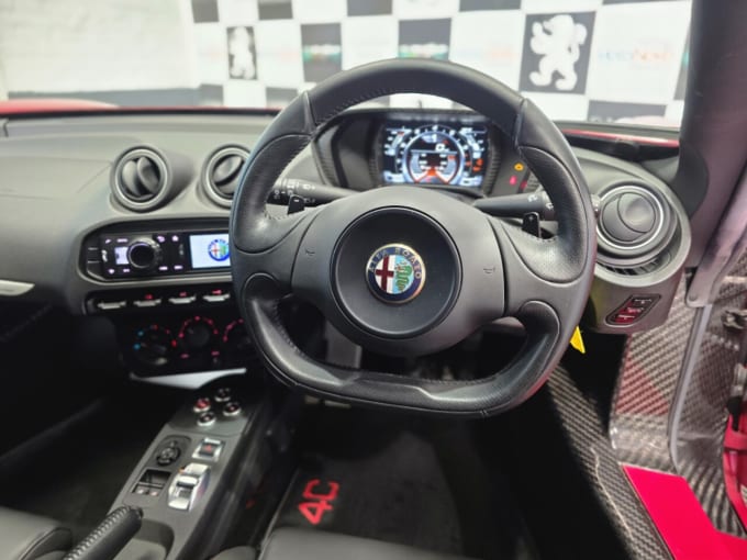 2025 Alfa Romeo 4c