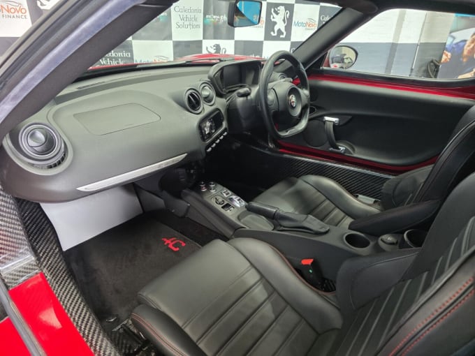 2025 Alfa Romeo 4c