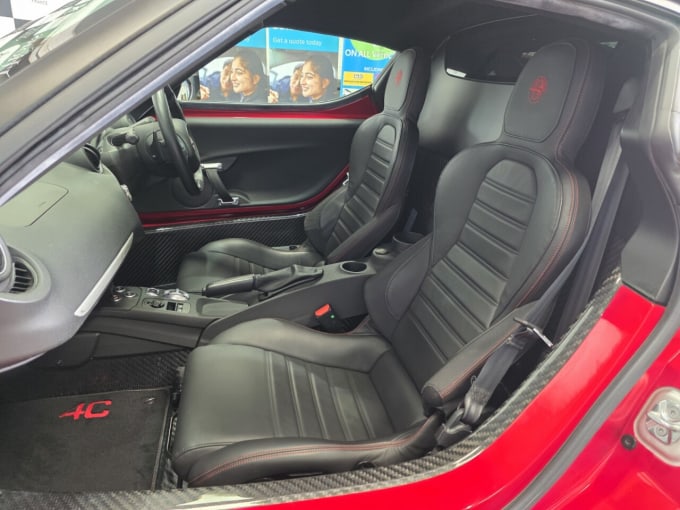 2025 Alfa Romeo 4c
