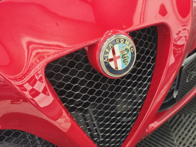 2025 Alfa Romeo 4c
