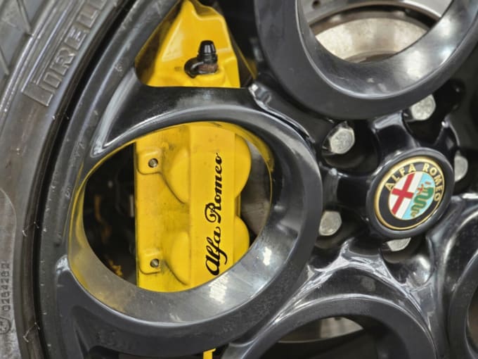 2025 Alfa Romeo 4c