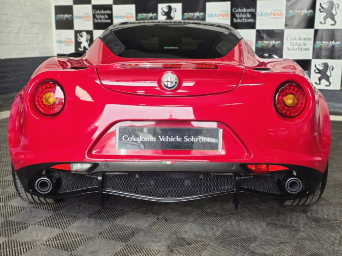 2025 Alfa Romeo 4c