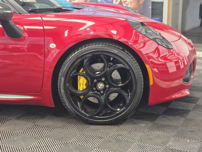 2025 Alfa Romeo 4c