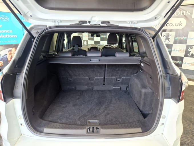 2025 Ford Kuga