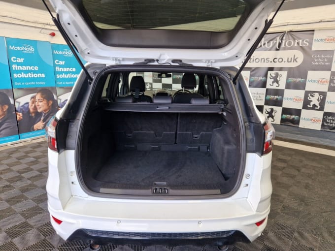 2025 Ford Kuga