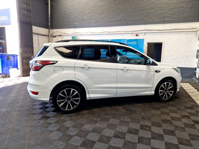 2025 Ford Kuga
