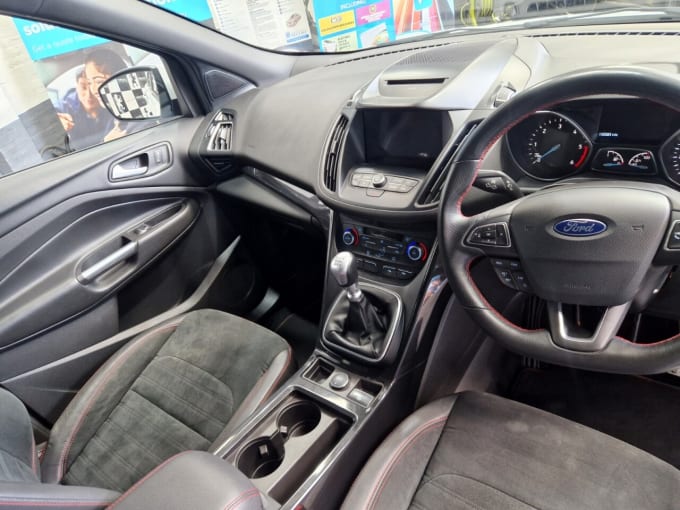 2025 Ford Kuga