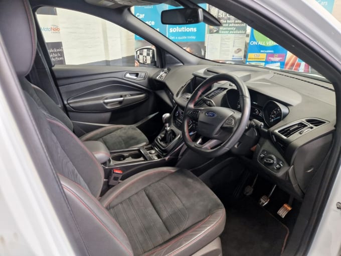 2025 Ford Kuga