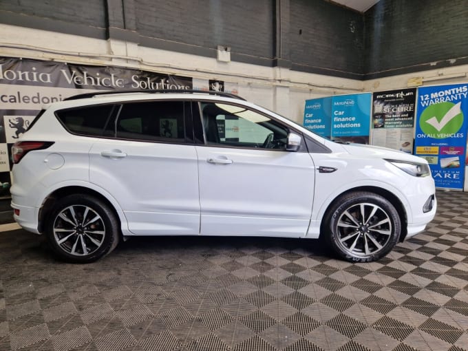 2025 Ford Kuga