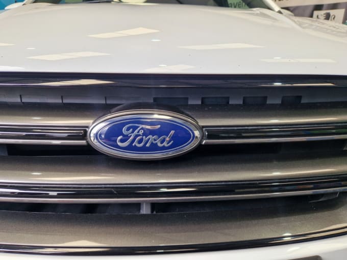 2025 Ford Kuga