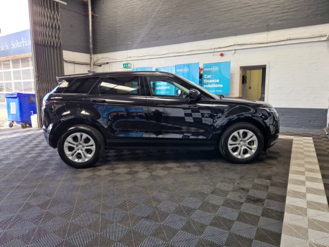 2025 Land Rover Range Rover Evoque