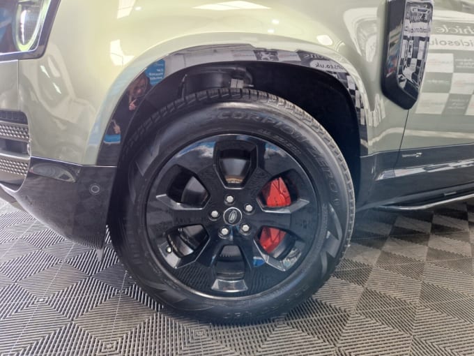2025 Land Rover Defender