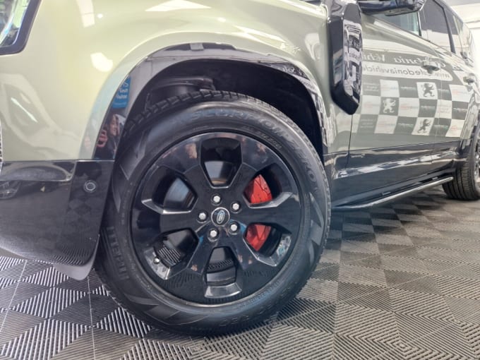 2025 Land Rover Defender