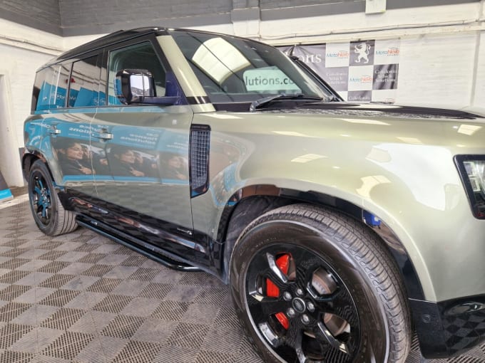 2025 Land Rover Defender
