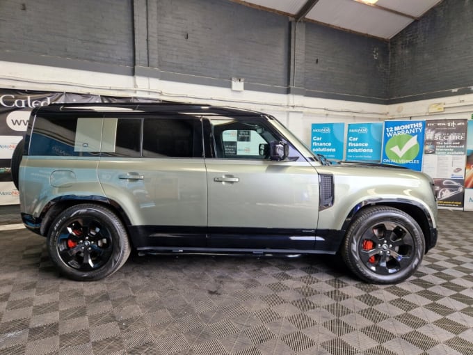 2025 Land Rover Defender