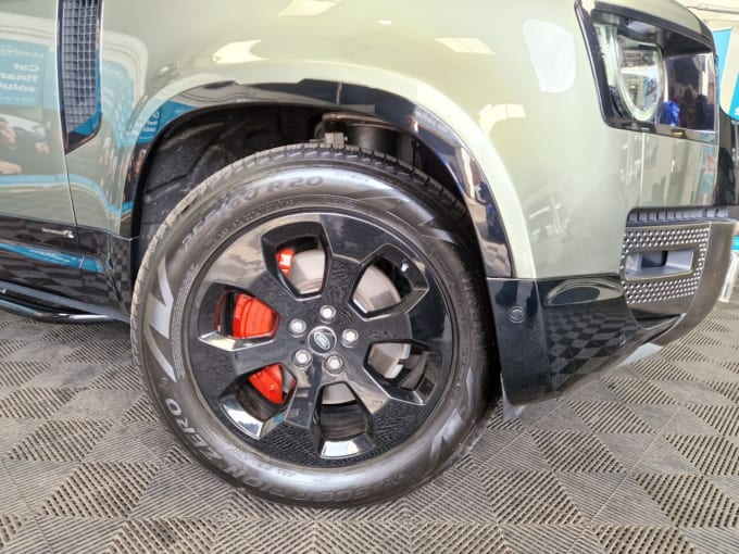 2025 Land Rover Defender