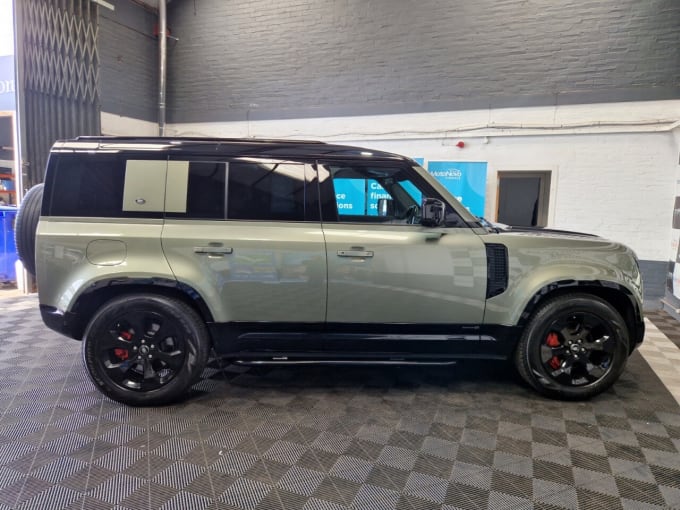 2025 Land Rover Defender