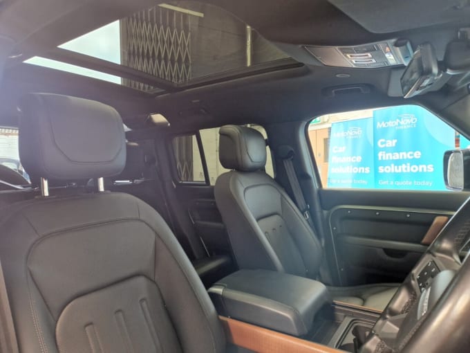 2025 Land Rover Defender